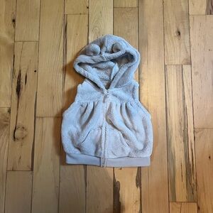 Carter’s 9 Month Fuzzy Bear Vest